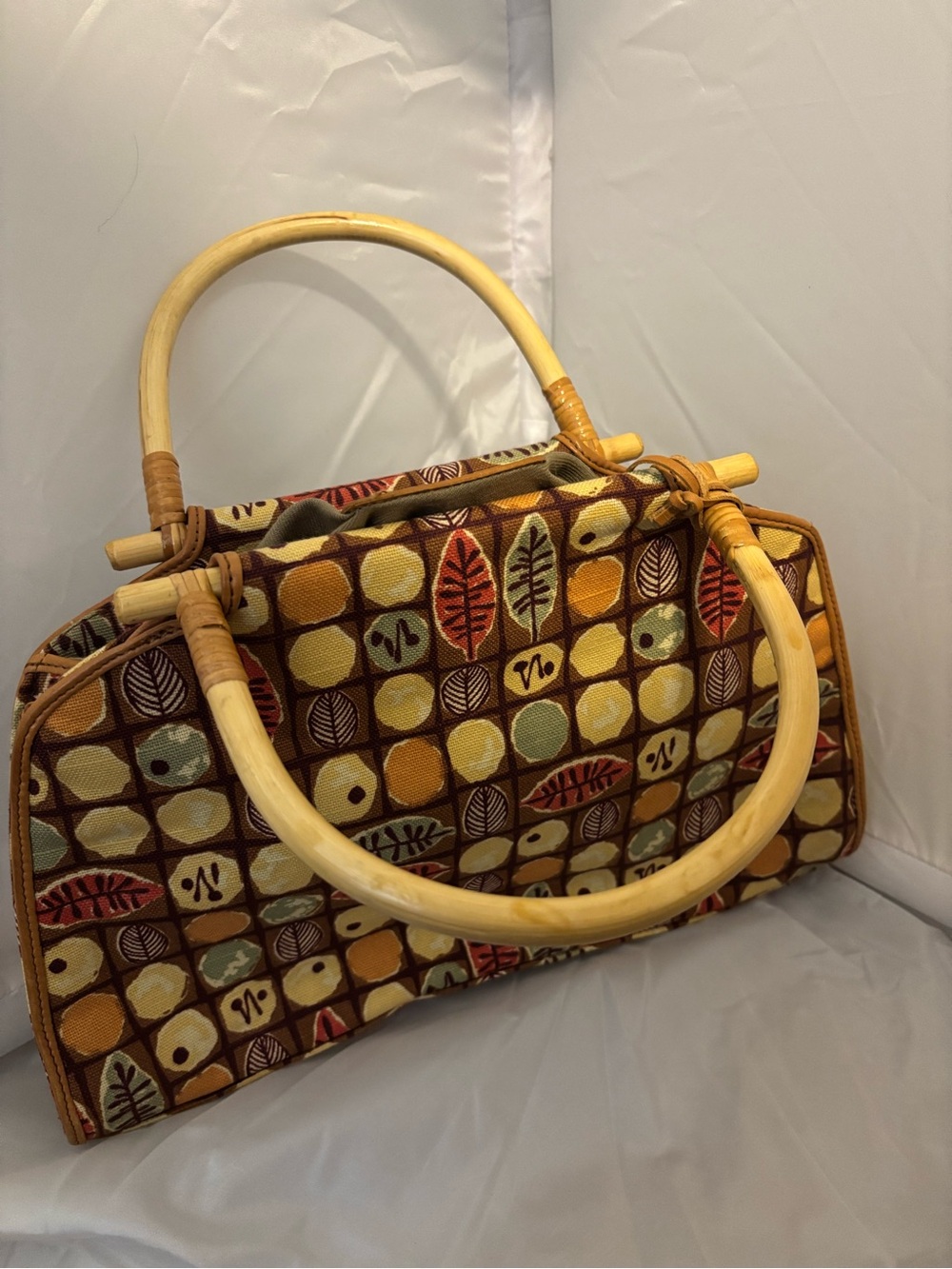 Vintage fossil handbag